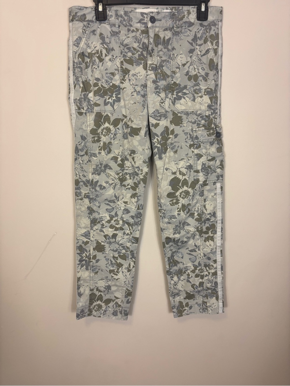 Anthropologie Floral High Rise Straight-Leg Cargo Pants Light Blue and Olive 6